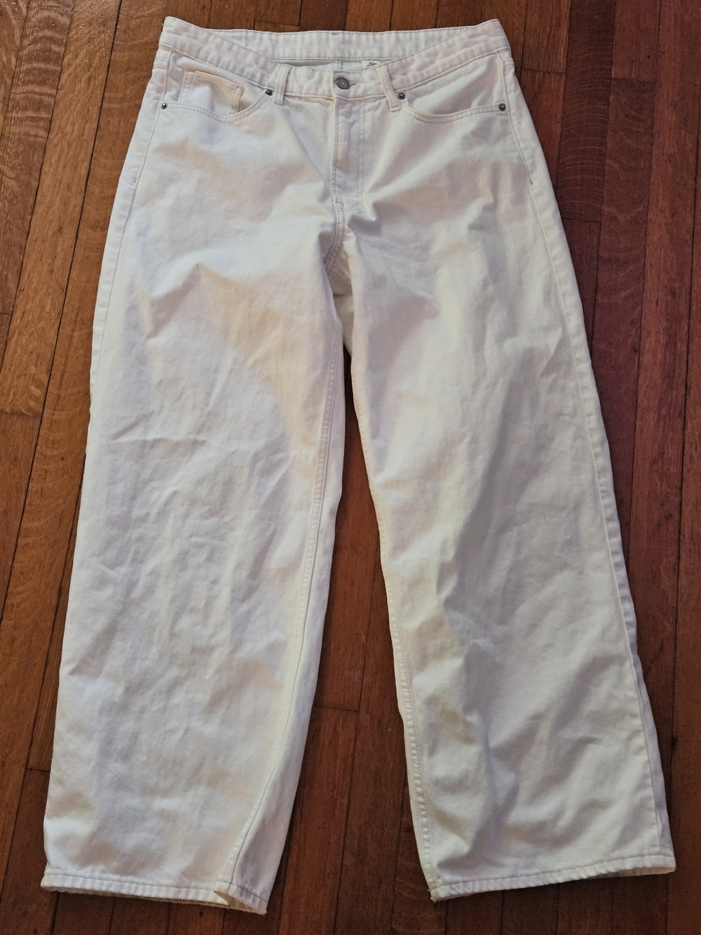 By H&M  womens sz 12 inseam 28 baggy fit